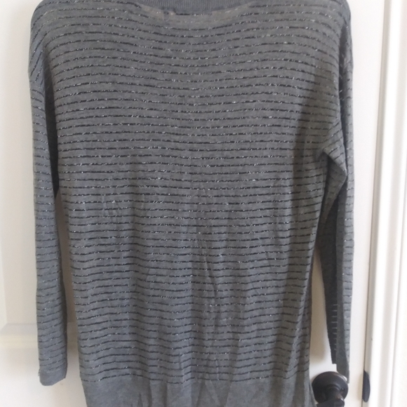 sweater blouse daisy fuentes size S gray color wit - Picture 3 of 6